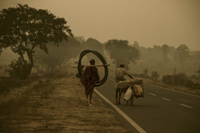 Migrant workers returning home in Pakur, Jharkhand.